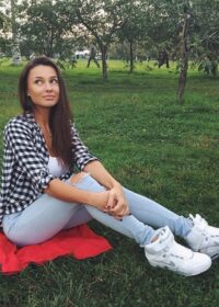 Проститутка Лариса +79811363384 с 4 размером груди предлагает профессиональные секс и интим услуги возле метро Парк Победы в городе Санкте-Петербург - фото 2